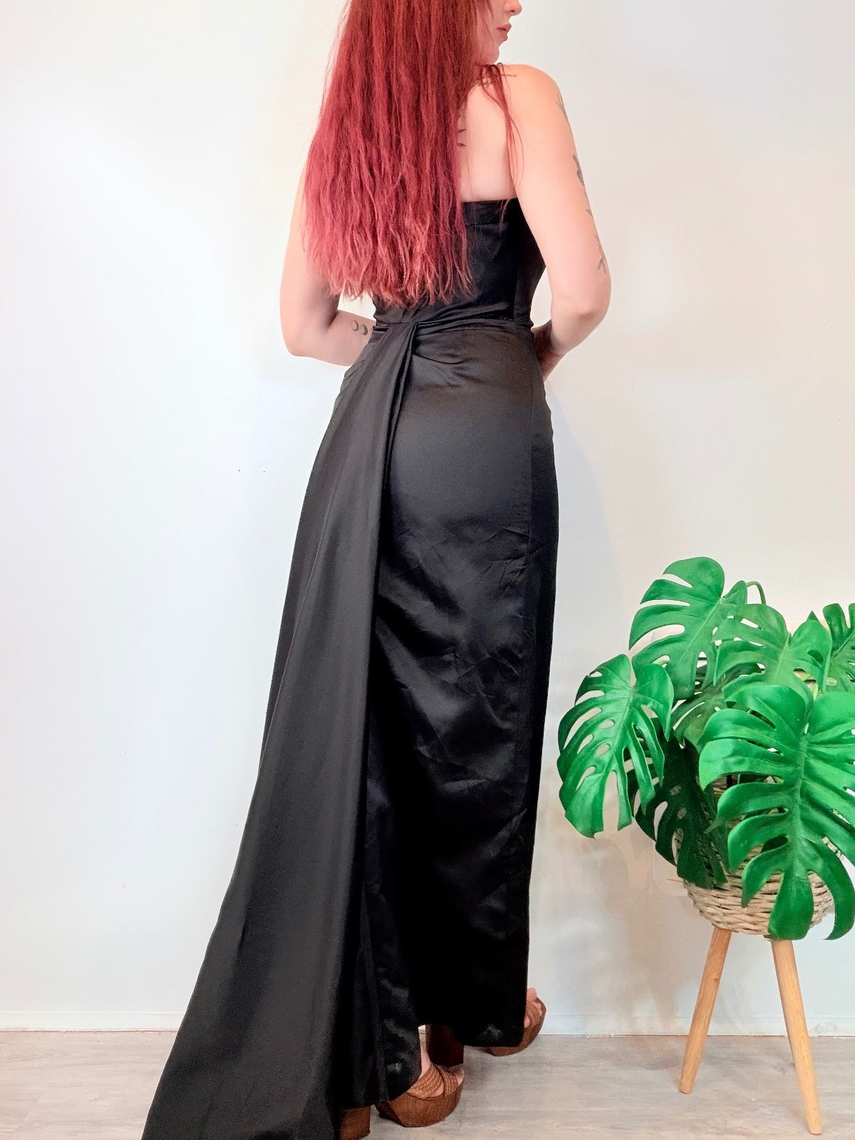 Vintage Y2K Prom Dress Strapless Black Satin Evening Gown with Train Size 8
