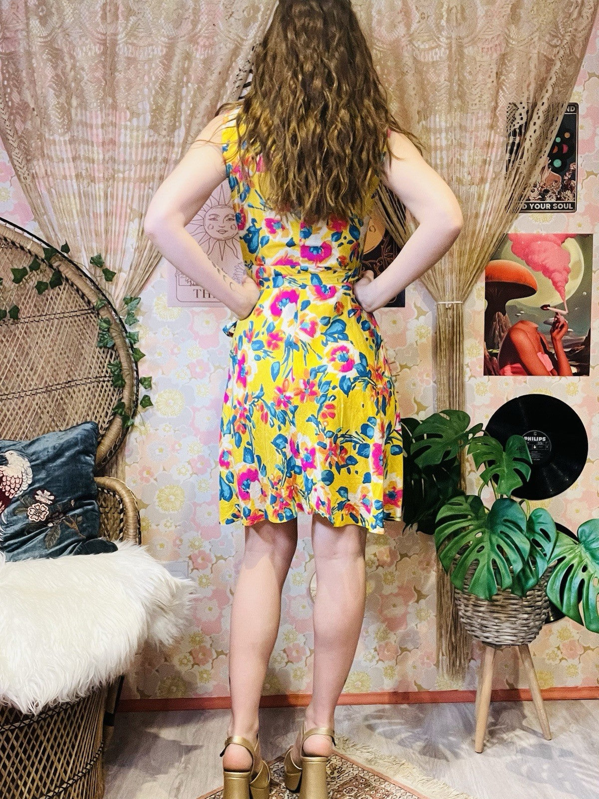 Vintage Summer Floral Dress Short Wrap Dress With Collar Bold Yellow Print 8-10