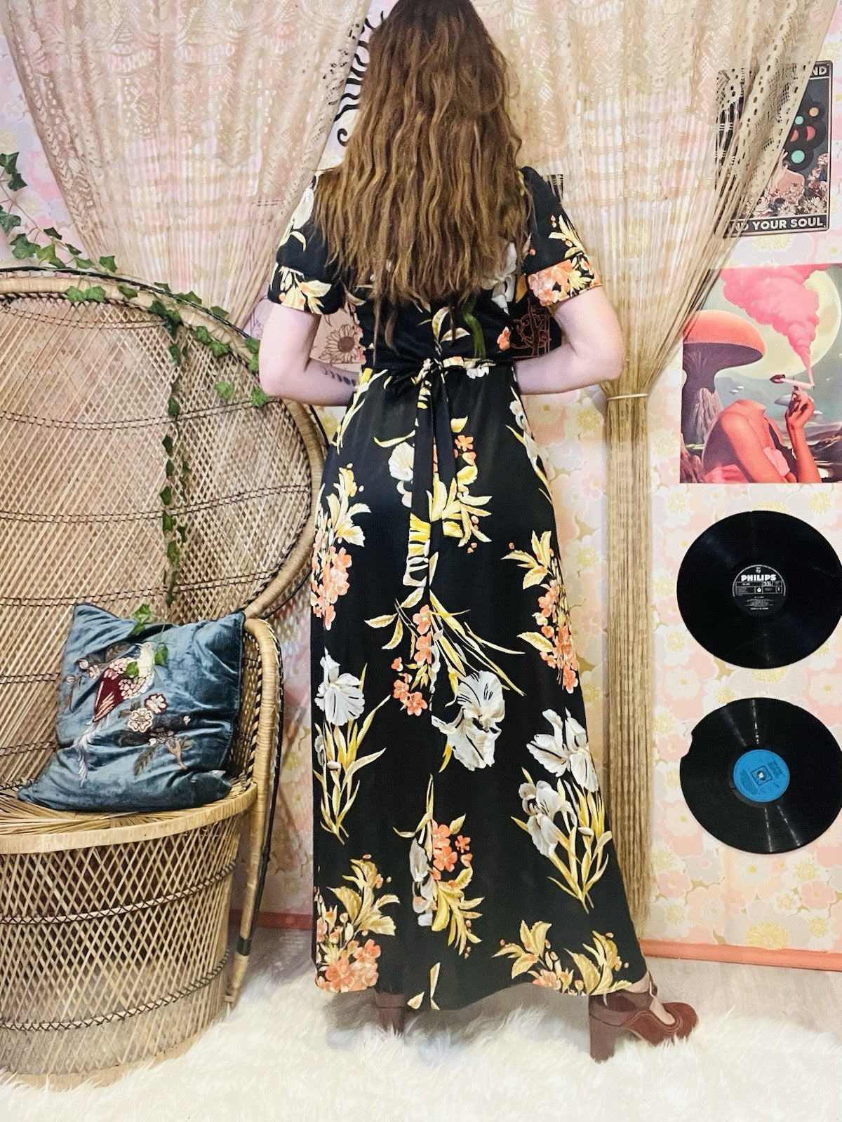 Vintage 1970s Maxi Dress Lond Summer Floral Dress With Short Flared Sleeved 12