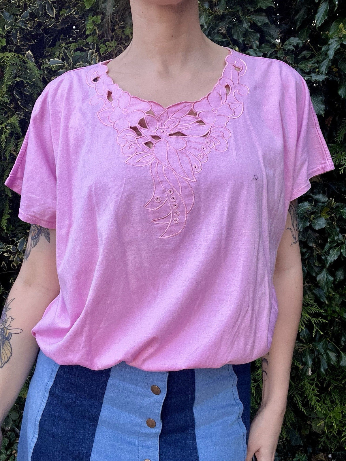 Vintage 1980s Batwing T-shirt By Golden Gate Pink Retro Tee Short Sleeve Top 18