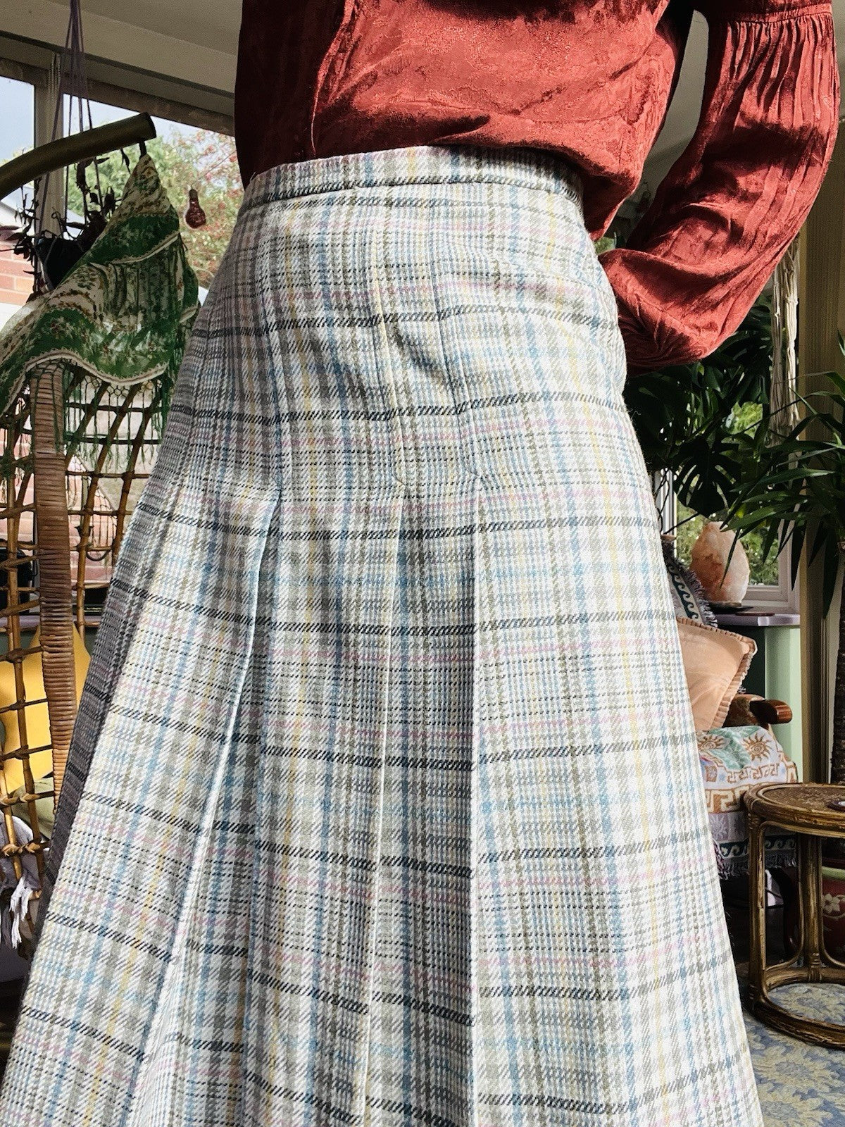 Vintage 1970s Tartan Skirt 100% Wool Pleated Plaid Midi High Waist Skirt Size 16