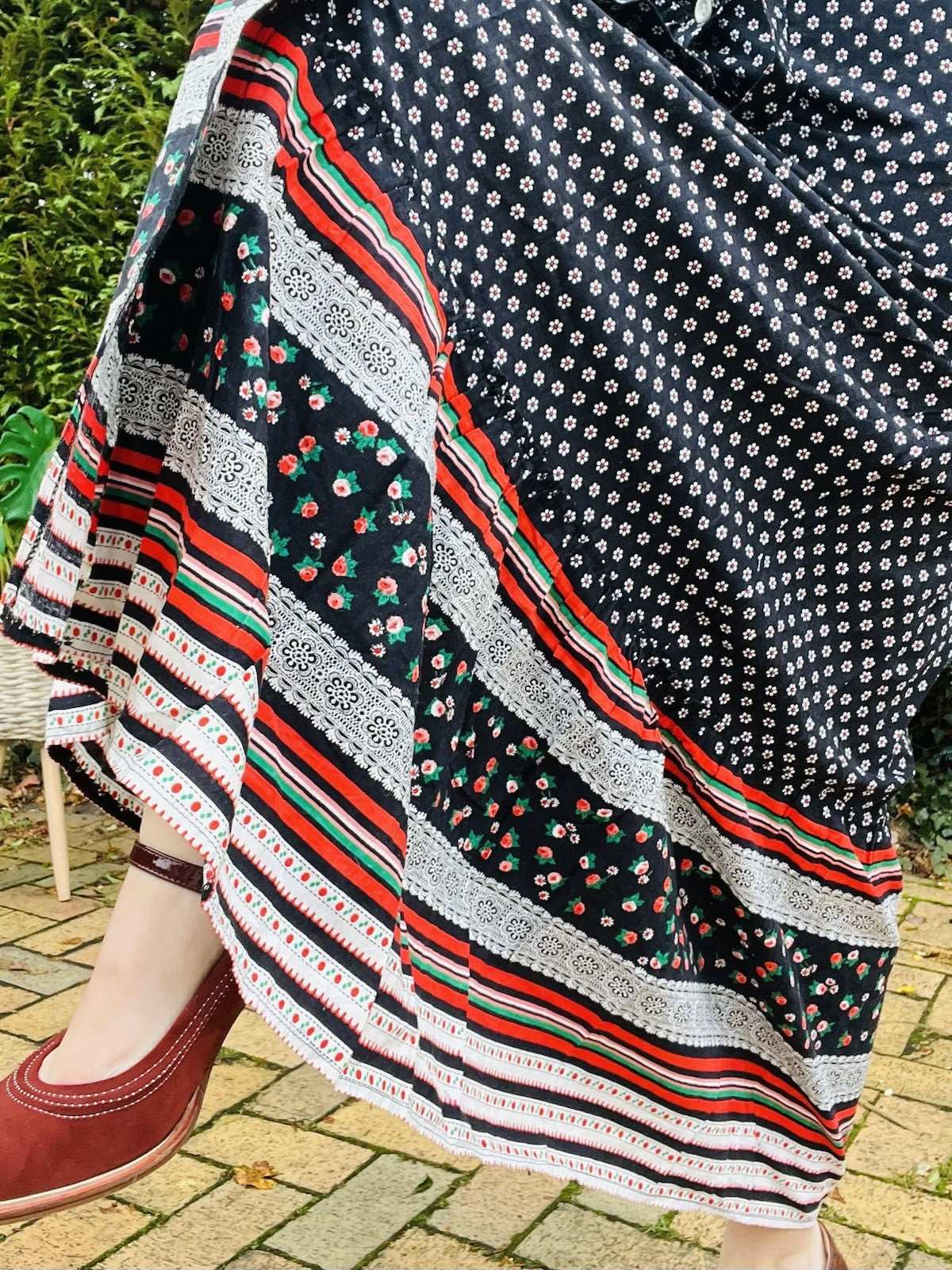 Vintage 70s Maxi Skirt Size 8 Ditsy Floral Cottage Cottagecore 100% Cotton Shirt