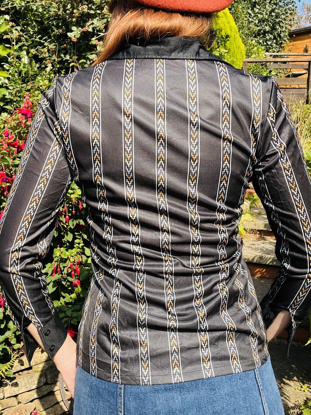 Vintage 80s Black Shirt Size 8 Retro Blouse Abstract Aztec Striped Long Sleeve
