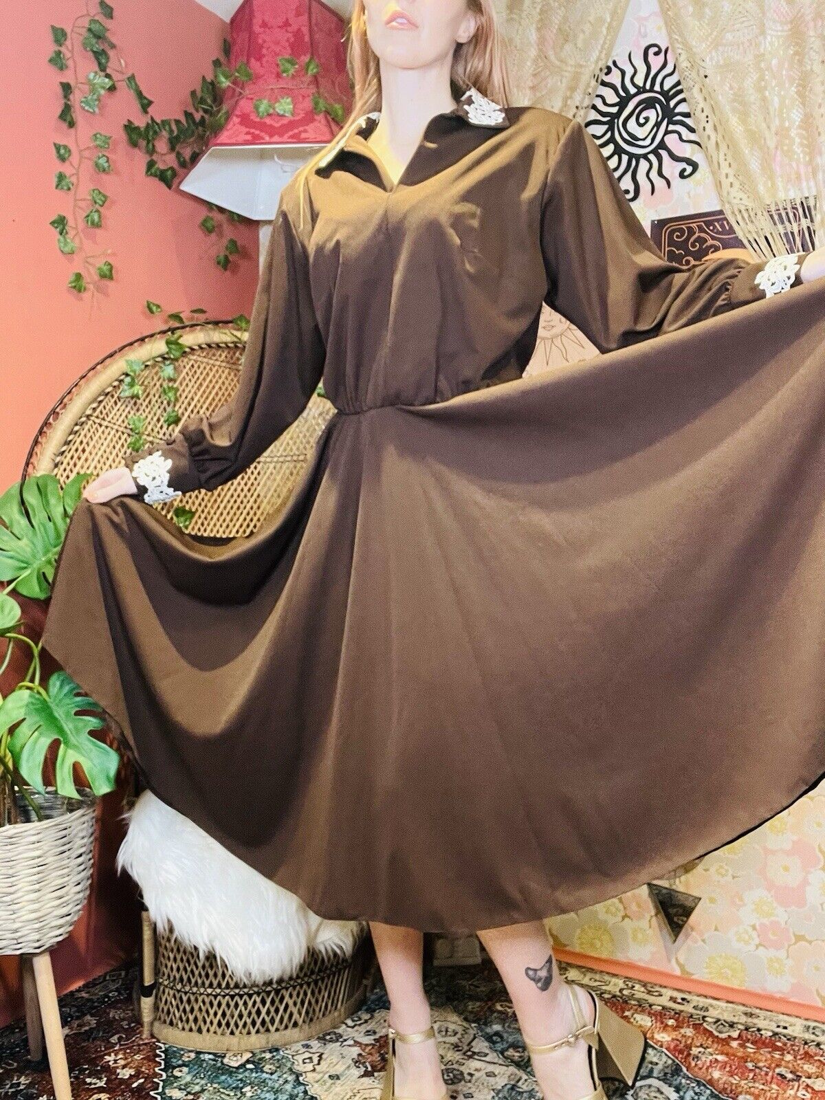 Vintage 1970s Formal Dress With Embroidered Collar And Long Sleeves Brown 18-20