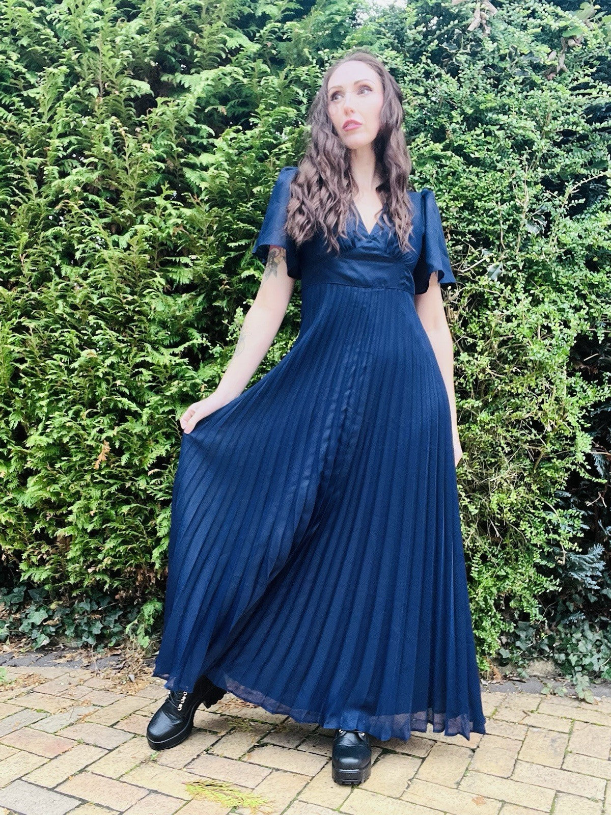 Vintage 1970s Long Dress, Pleated Maxi Length, V-neck, Floaty Sleeves, Blue 12