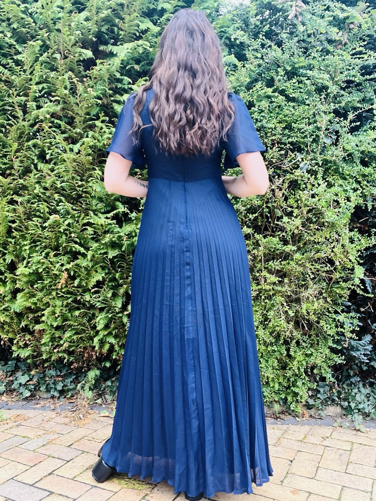 Vintage 1970s Long Dress, Pleated Maxi Length, V-neck, Floaty Sleeves, Blue 12
