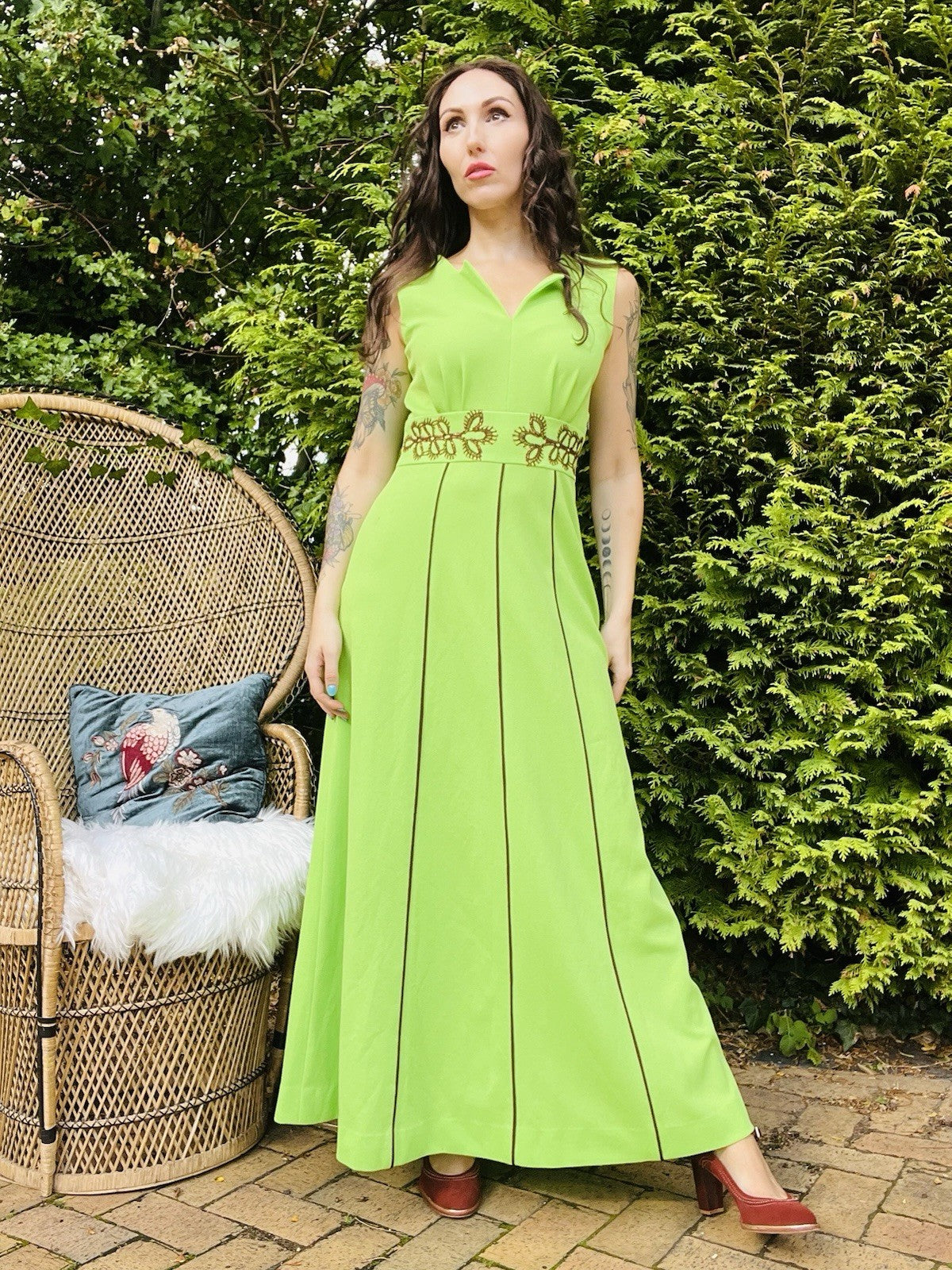 Vintage 1960s Maxi Dress Retro Psychedelic Green With Embroidered Waist Size 12