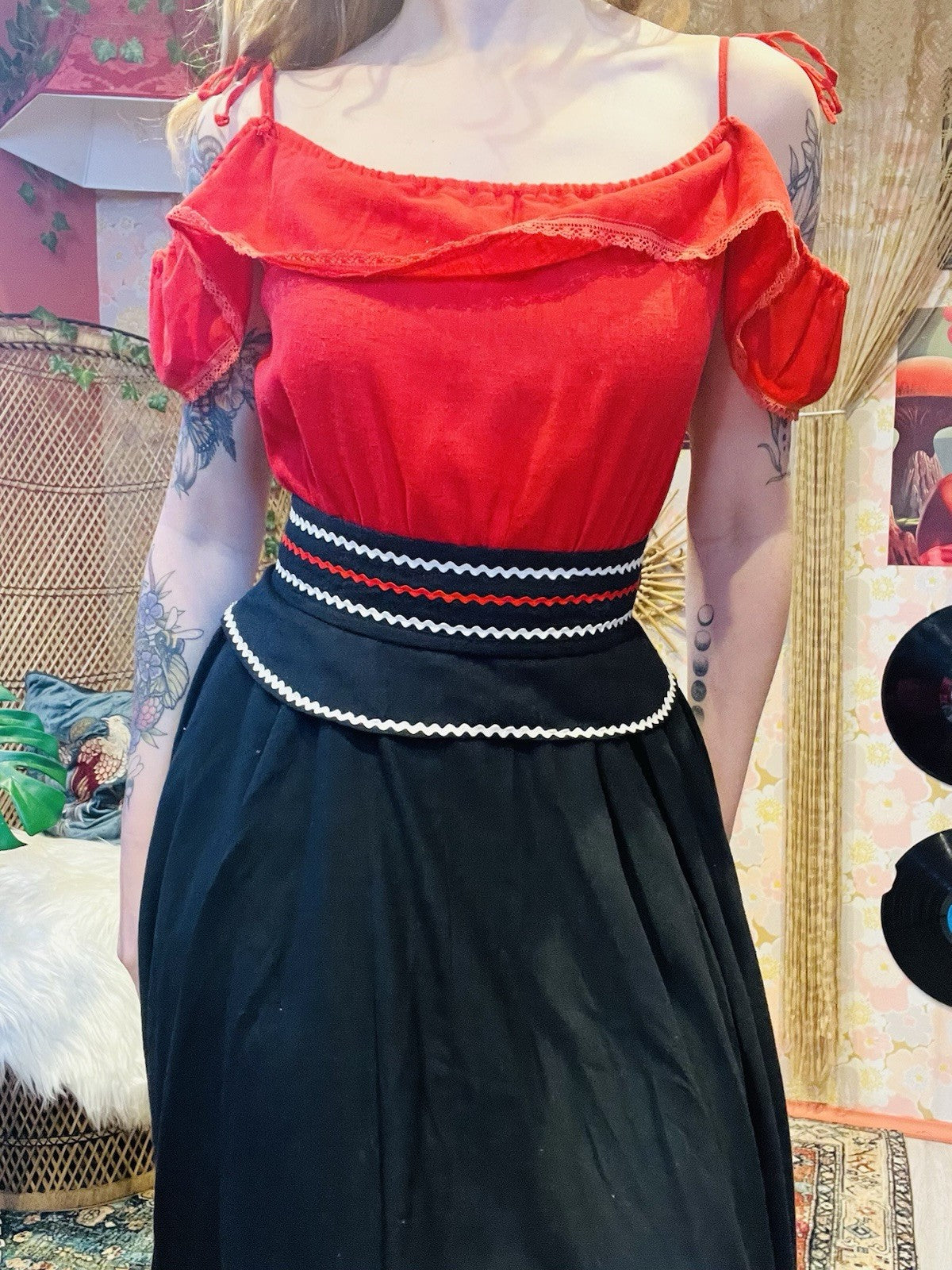 Vintage 1980s Maxi Dress Long Peasant Boho Frilly Dress With Belt Red Black 10