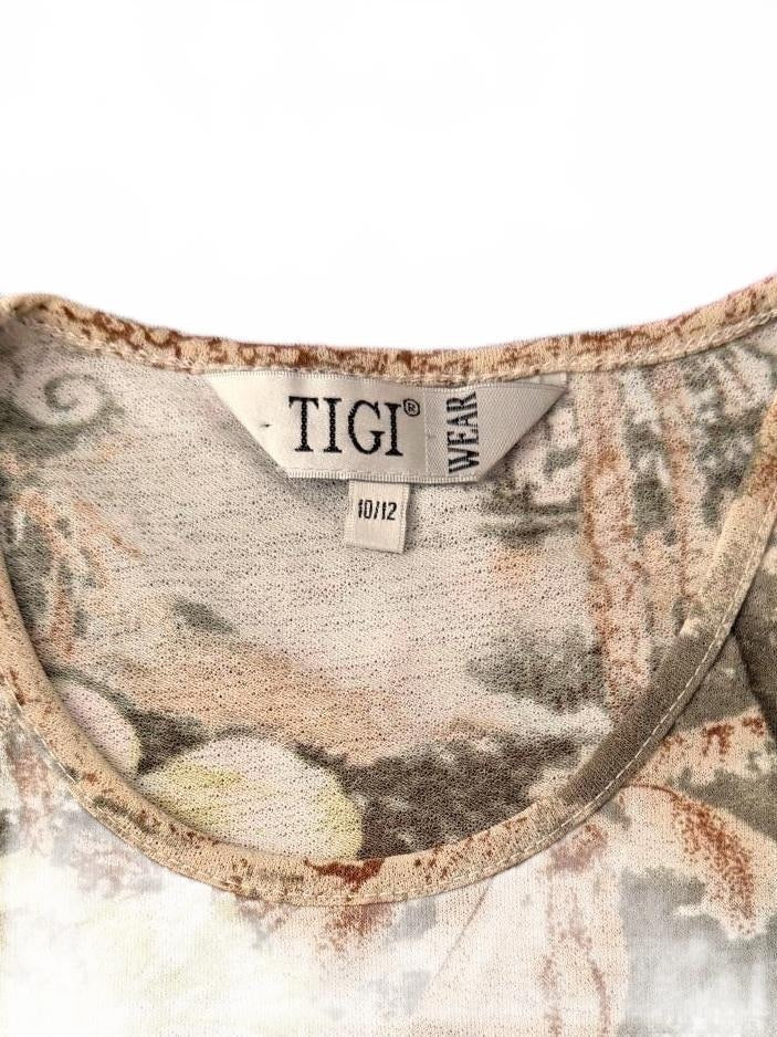 Vintage Y2K T-shirt Size 10 to 12 By TIGI WEAR Tropical Print Tee Summer Top