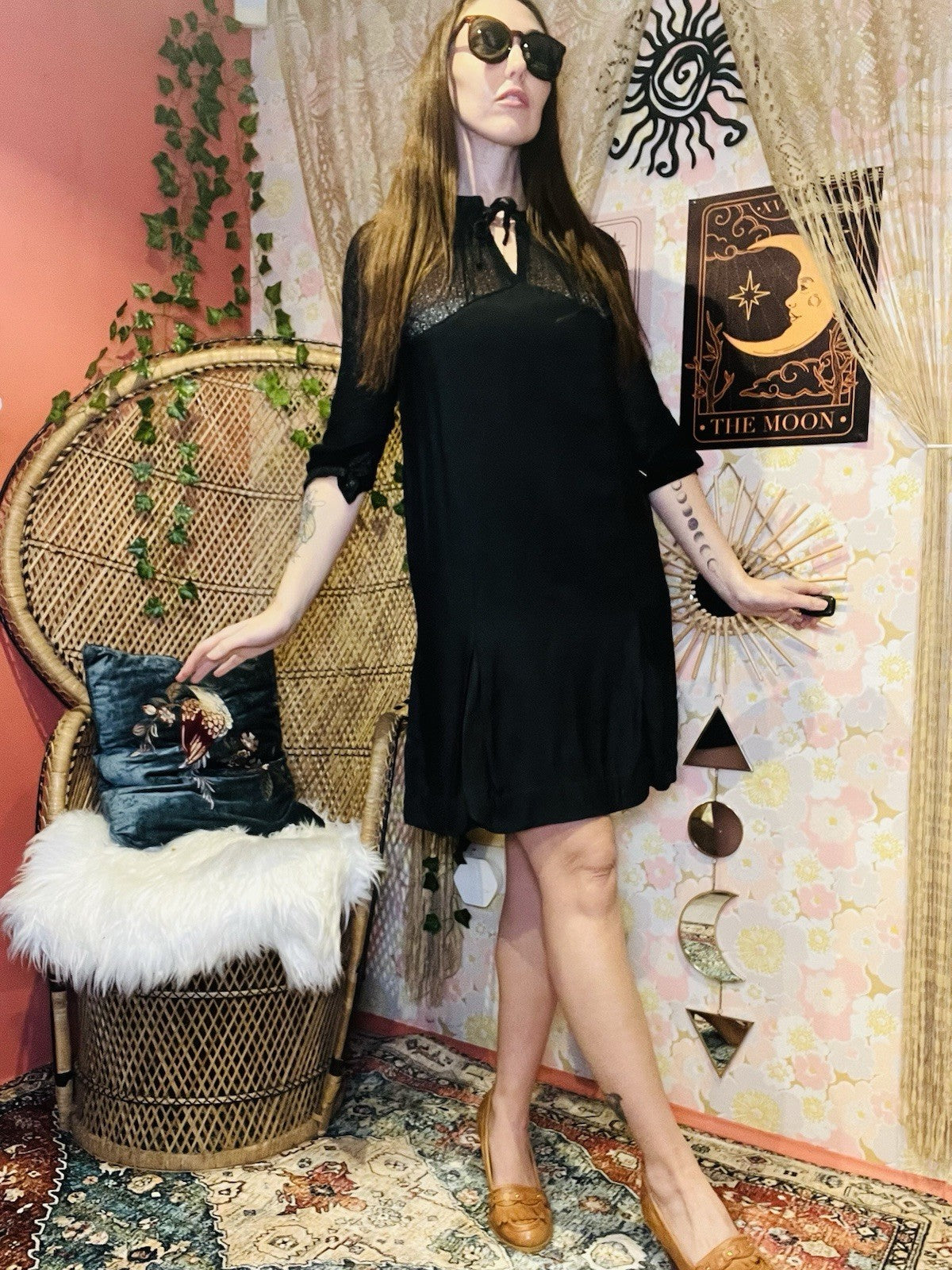 Vintage 60s Mini Dress Black Size 6 Retro 1960s Mod Gogo Sheer Lace Sleeve Dress