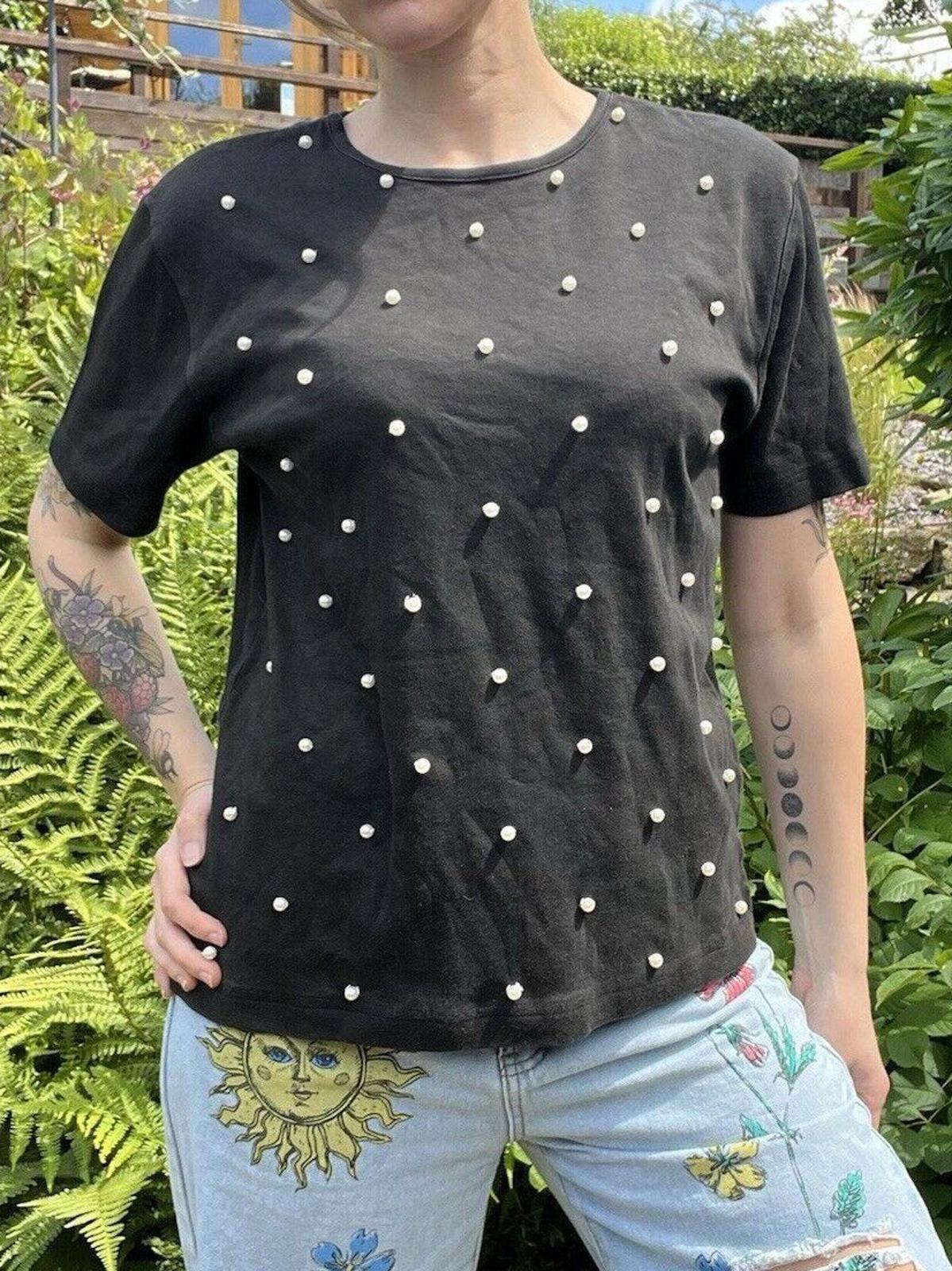 Vintage 1980s Tshirt Top By SK & Company With Faux Pearl Detail Size M 12 14