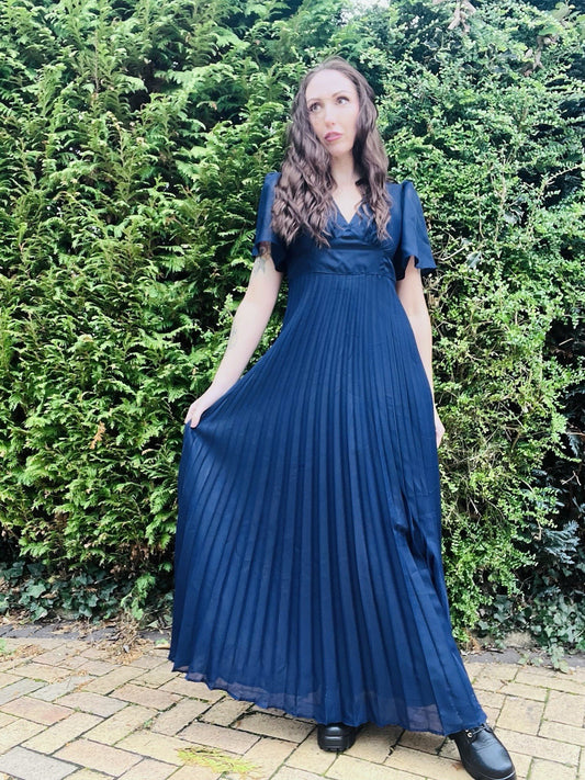 Vintage 1970s Long Dress, Pleated Maxi Length, V-neck, Floaty Sleeves, Blue 12