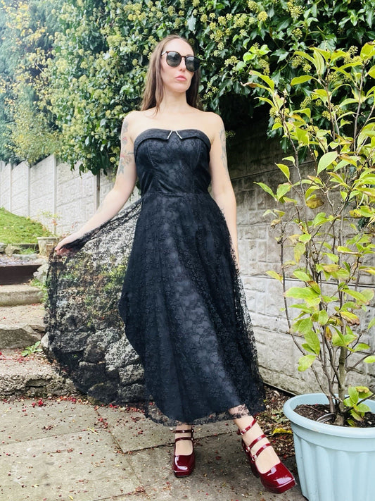 Vintage 1980s Party Dress Black Size 10 Strapless Layered Lace Whimsigoth