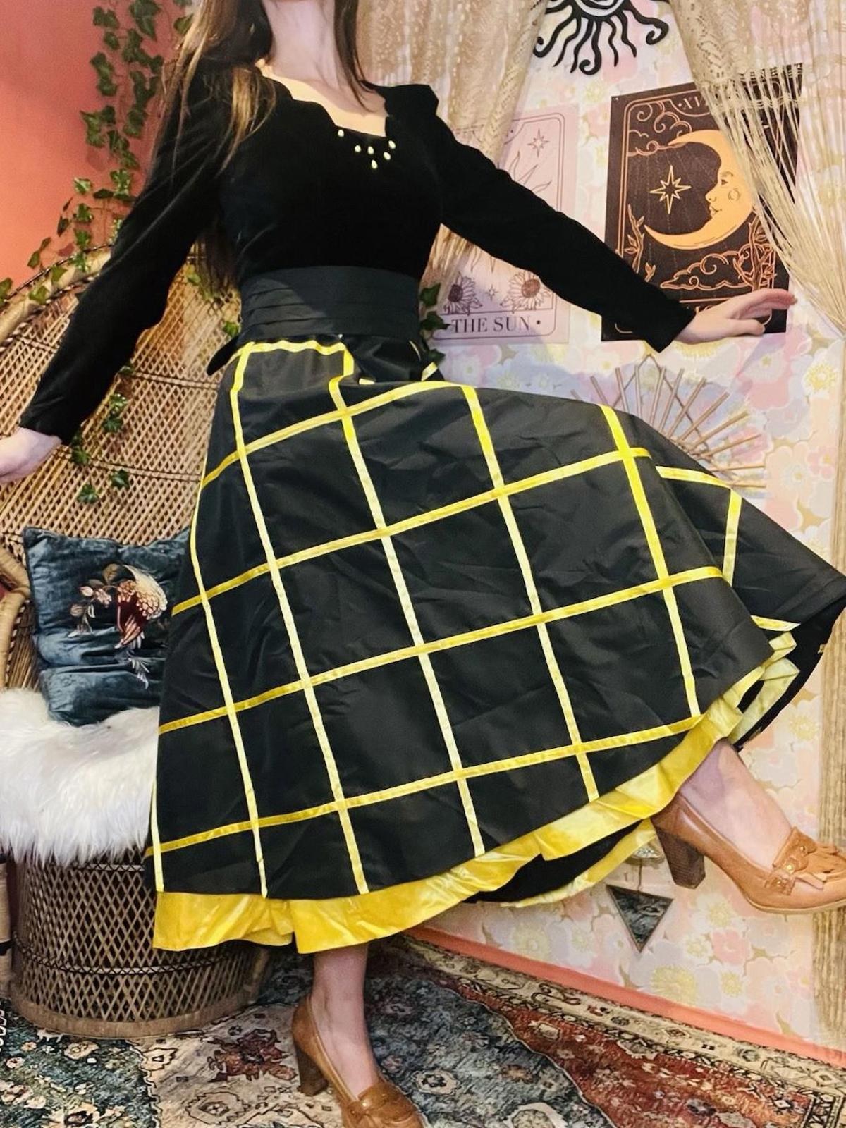 Vintage 1980s Cocktail Dress Size 8 Black Velvet Bodice And Yellow Puffy Skirt