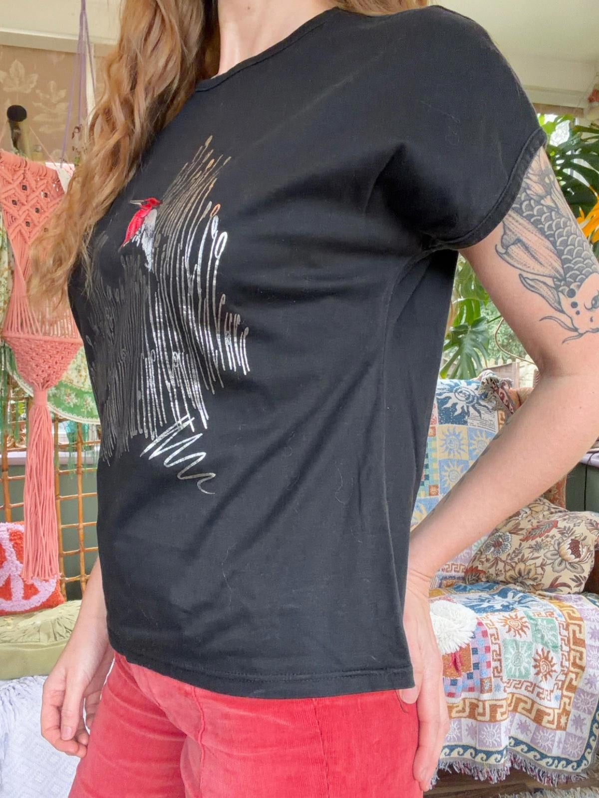Vintage Y2K T-shirt Silver Metallic Bird design Tshirt retro t shirt Black 14