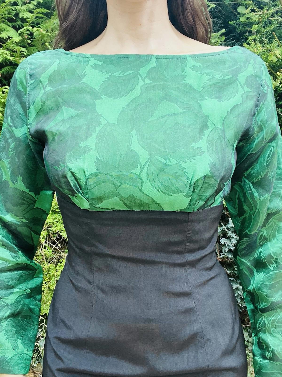 Vintage 80s Cocktail Dress size 10 Backless Pencil Wiggle Long Sleeves