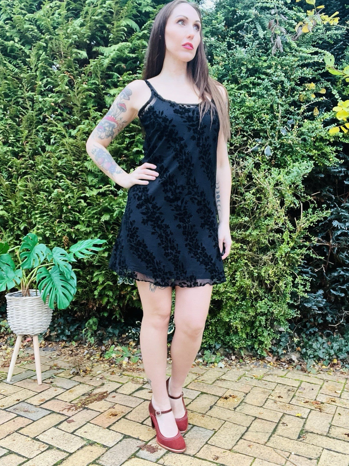 Y2K strappy mini dress Black Size 12 Whimsigoth Ditsy Floral Velvet Detail