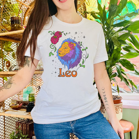 Leo star sign T-Shirt, Lion zodiac astrology top, Horoscope birthday gift Tee, Bold retro colourful Design tshirt