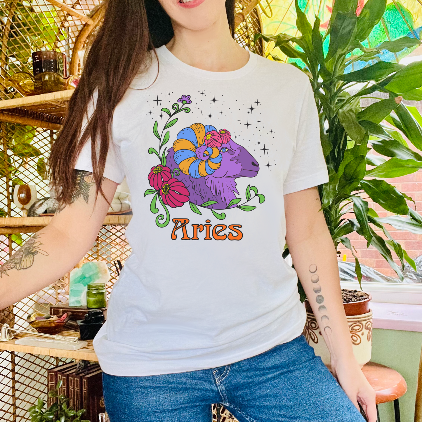 Aries star sign T-Shirt, Ram zodiac astrology top, Horoscope birthday gift Tee, Bold retro colourful Design tshirt