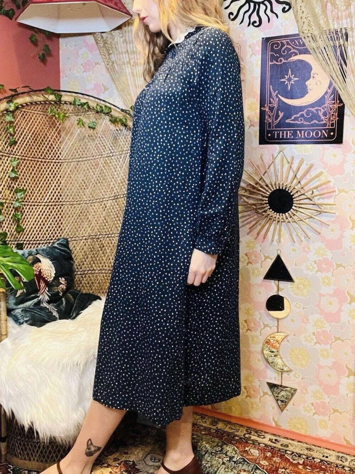 Vintage 1970s Midi Dress By Betty Barclay With Long Sleeves And Lace Collar 8