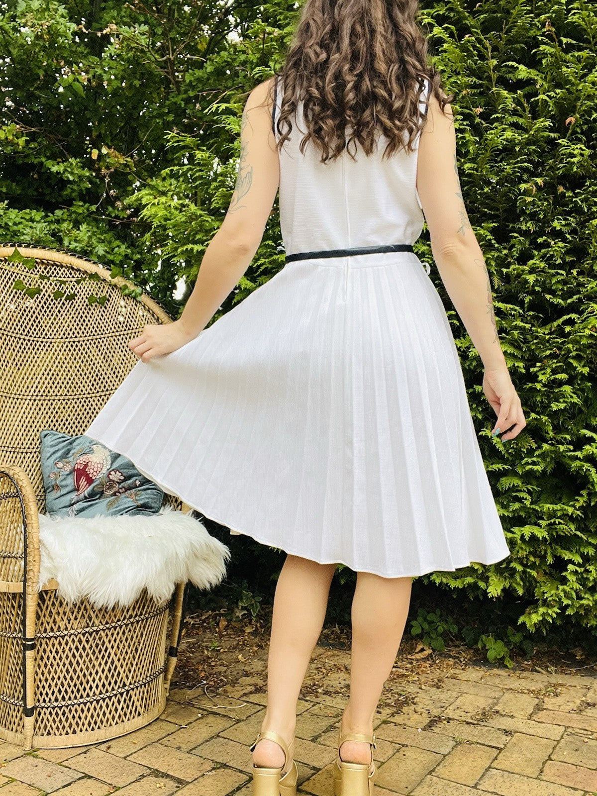 Vintage 1980s Summer Dress White Pleated Tennis Dress With Belt Midi Length 14