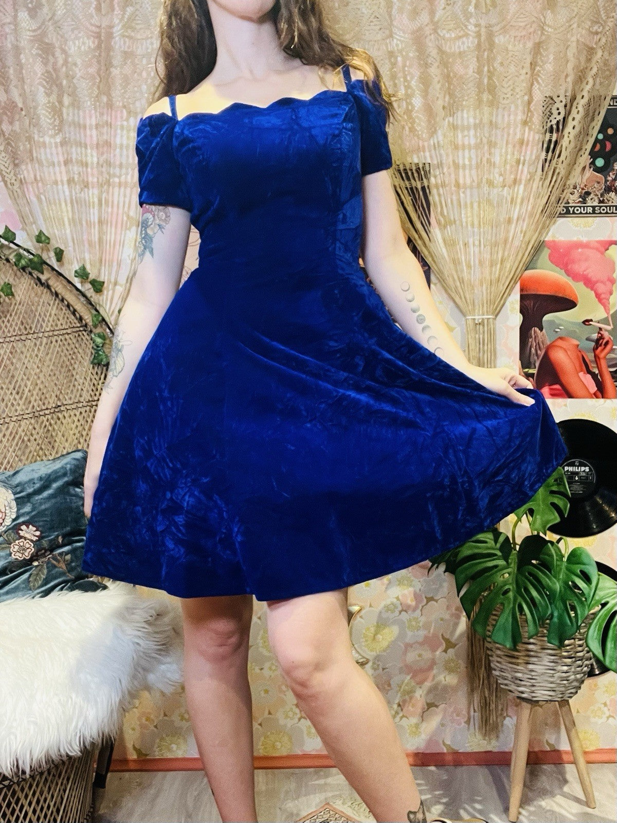Vintage 1990s Party Dress Velvet Scallop Off Shoulder Neck A Line Fit Purple 10
