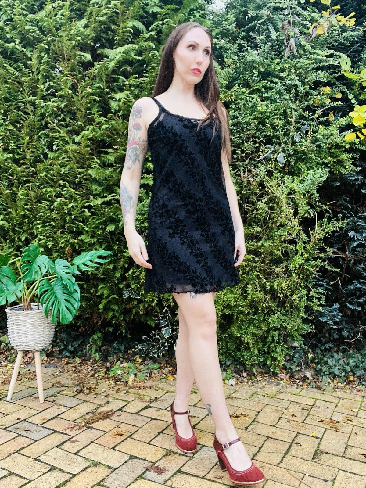 Y2K strappy mini dress Black Size 12 Whimsigoth Ditsy Floral Velvet Detail