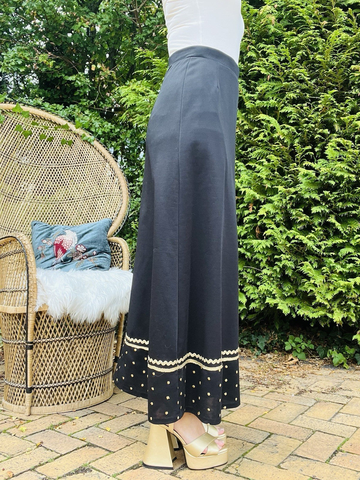 Vintage 1970s Long Skirt High Waist Maxi Length Black With Gold Embroidery 10