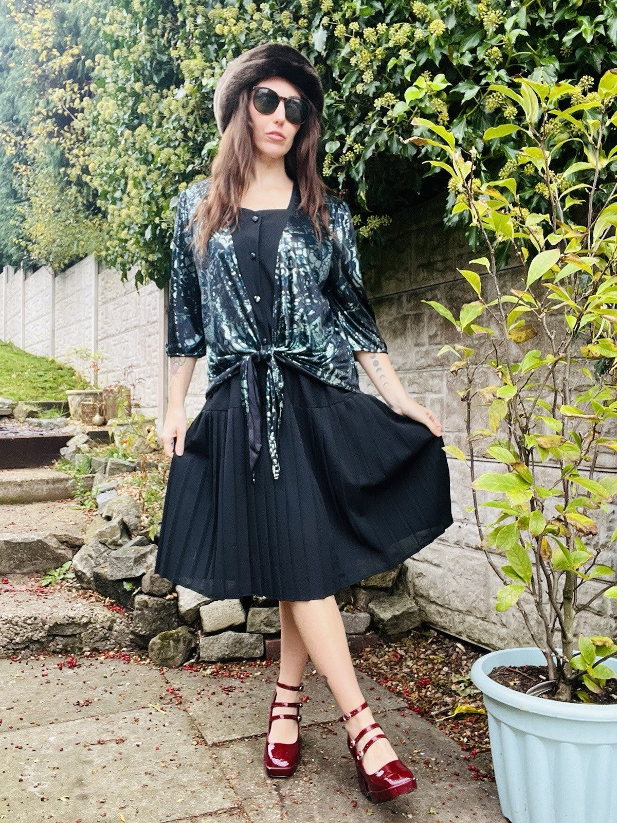 Vintage 1980s Dress Black Size 20 Retro Pleated Skirt Wrap Top