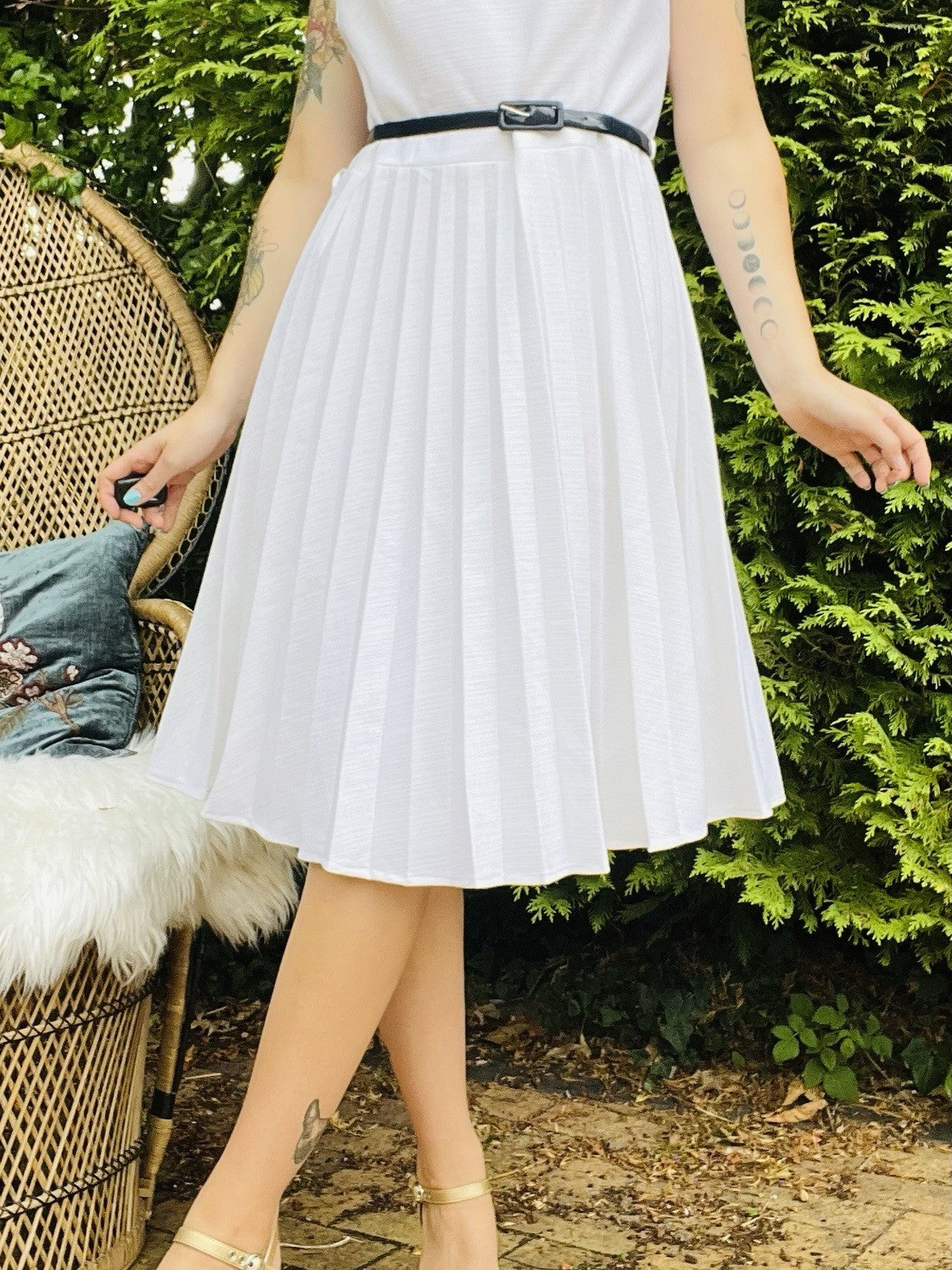 Vintage 1980s Summer Dress White Pleated Tennis Dress With Belt Midi Length 14