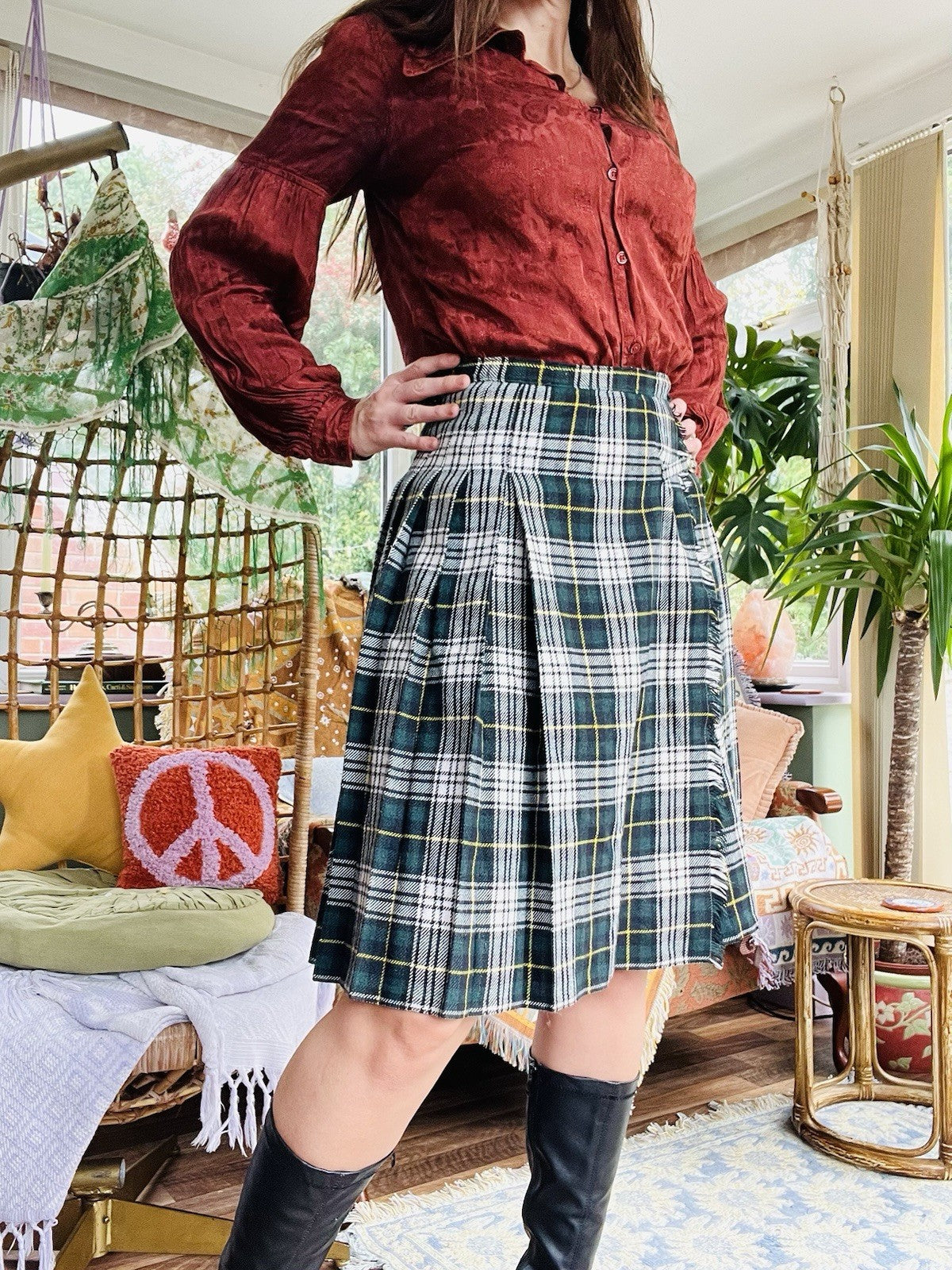 Vintage 1980s Tartan Skirt, Preppy Scottish Plaid Kilt Style Skirt, Green Size 8