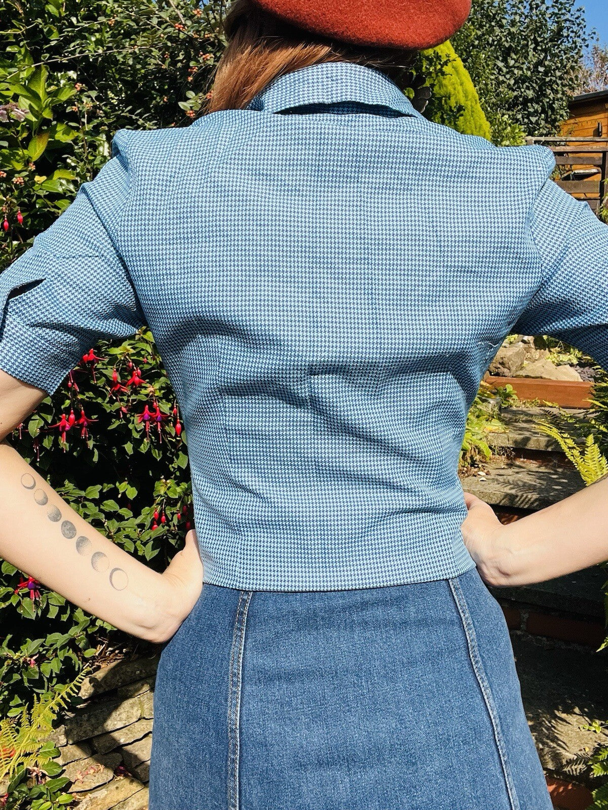 Vintage 1980s Summer Shirt Short Sleeve Dogtooth Houndstooth Blouse Blue Size 10