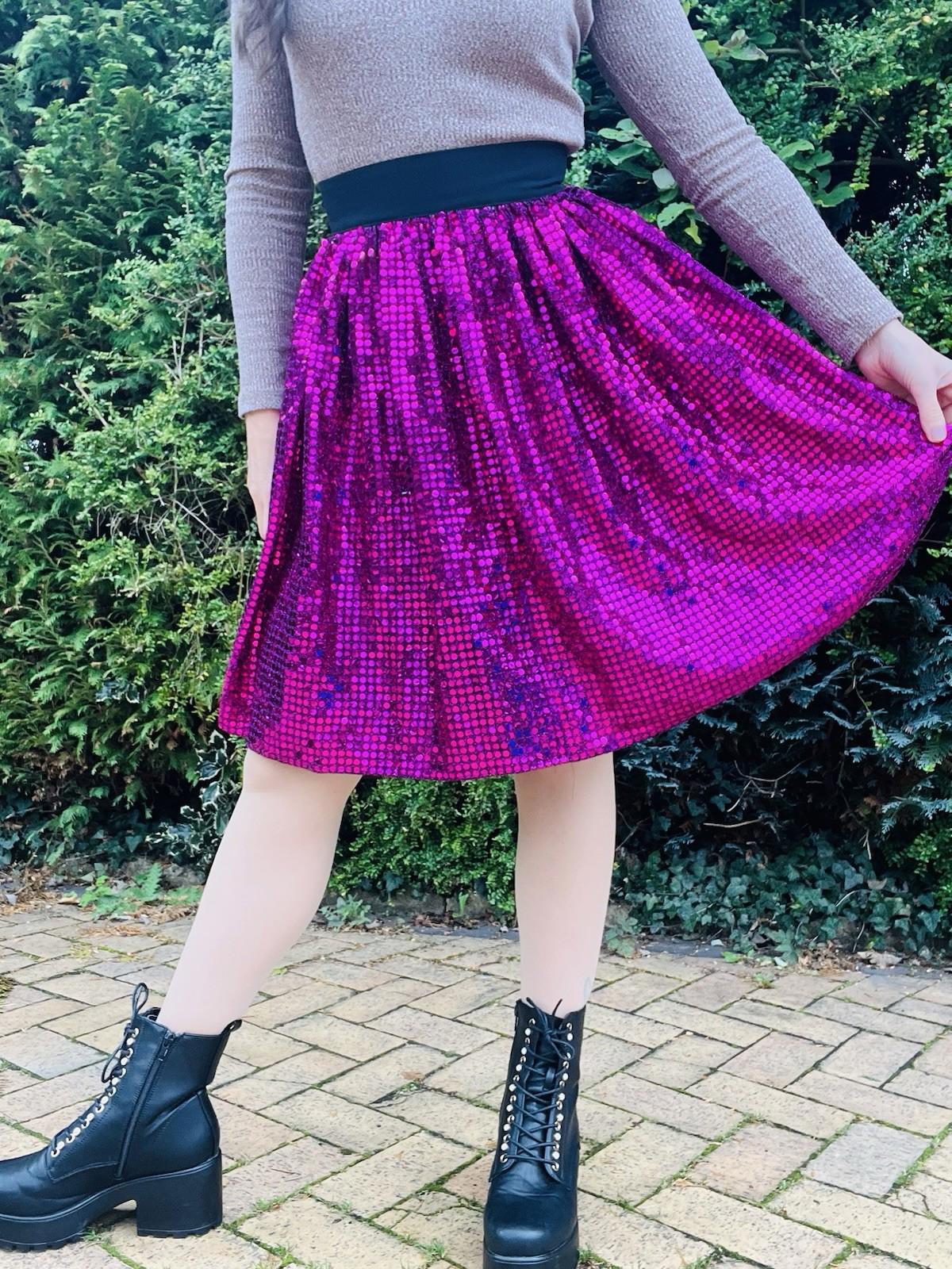 Vintage 1980s Party Skirt Sparkly Sequin With Tulle Lining And Cinched Waist 8