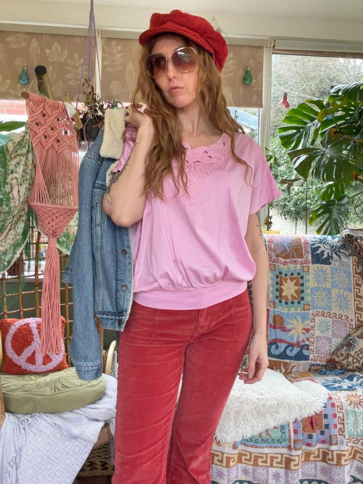 Vintage 1980s Batwing T-shirt By Golden Gate Pink Retro Tee 80s t shirt 18