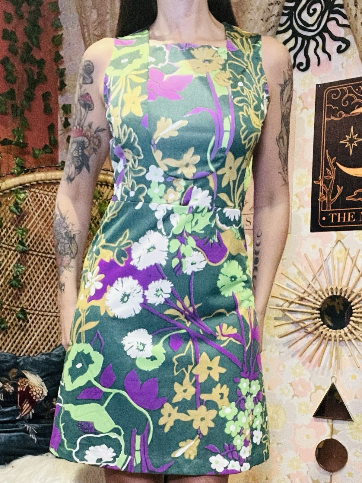 Vintage 1960s Mini Dress Size 12 Mod Gogo Retro Shift Dress Green Floral Design