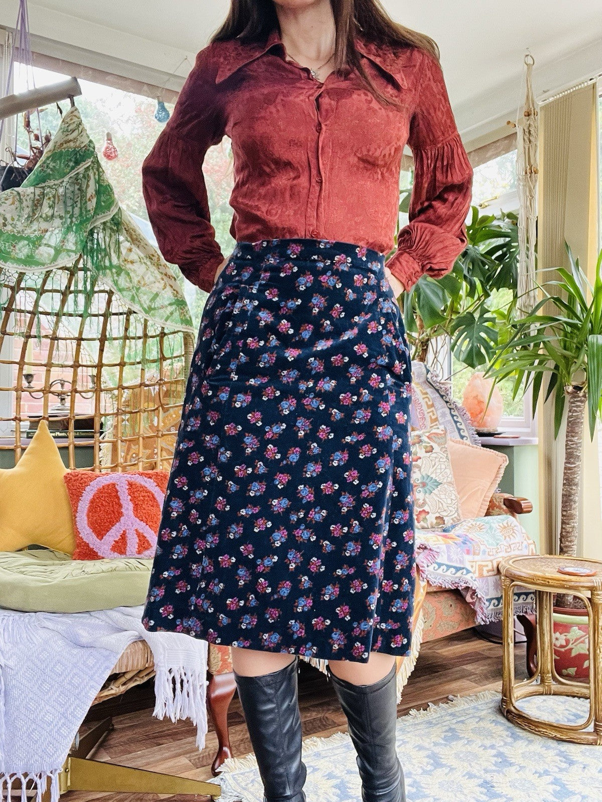 Vintage 1970s Velvet Skirt, Whimsigoth Ditsy Floral Hig Waist Midi Skirt Size 14