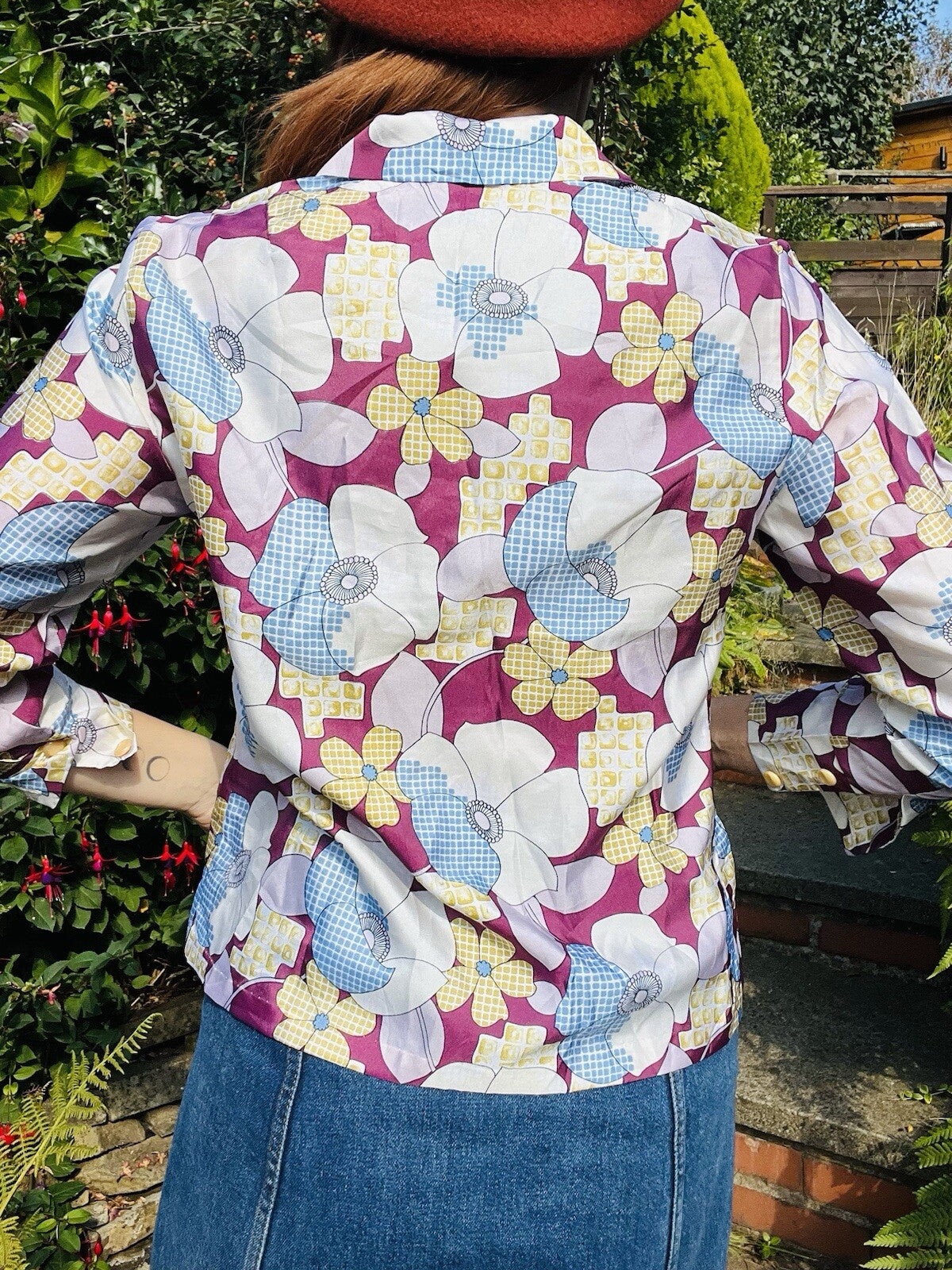 Vintage Retro Floral Shirt Bold Abstract Long Sleeved Blouse Size 12-14