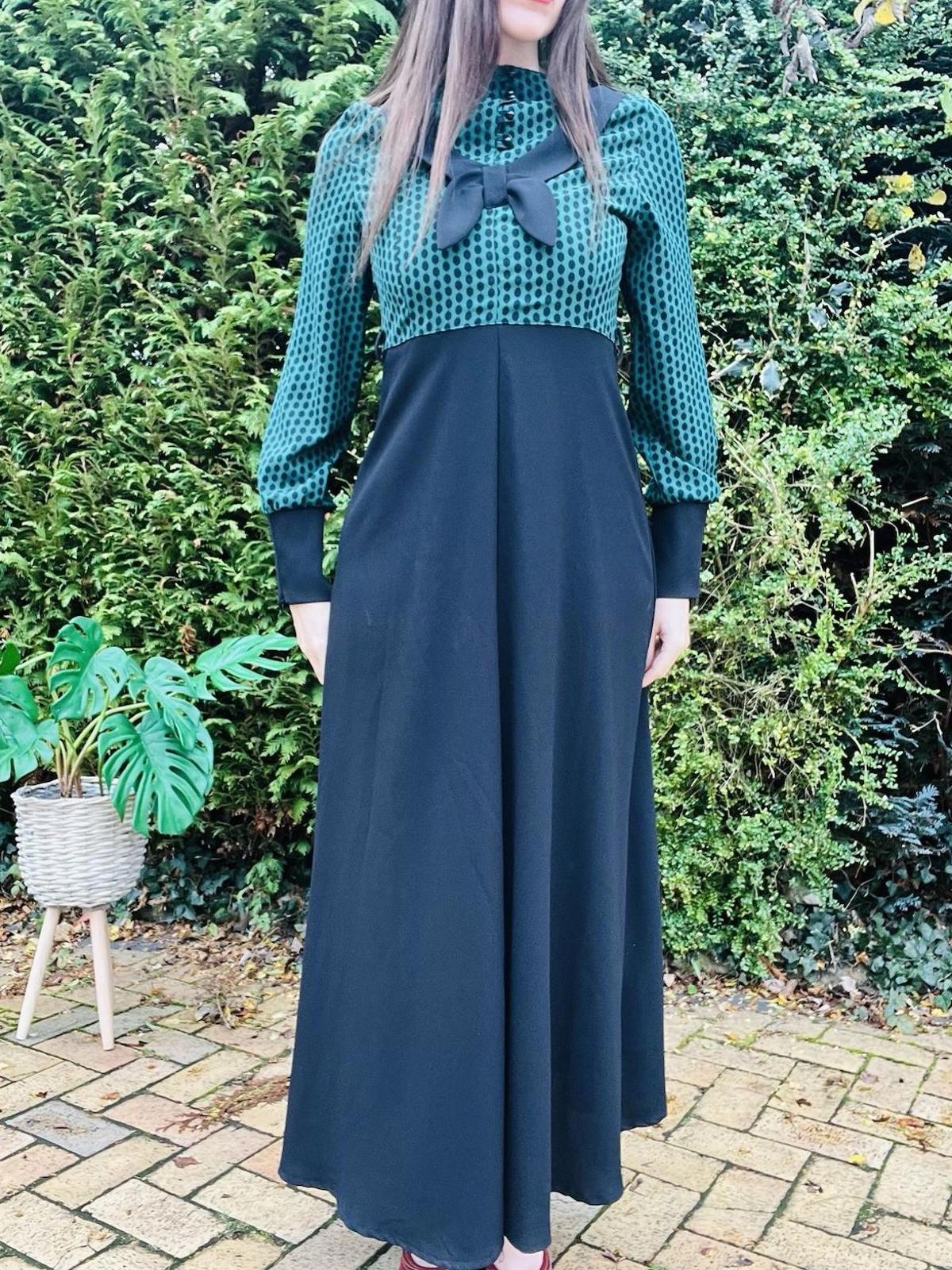 Vintage 1970s Long Dress Size 8 High Neck Long Sleeve Retro Polkadot Black Green