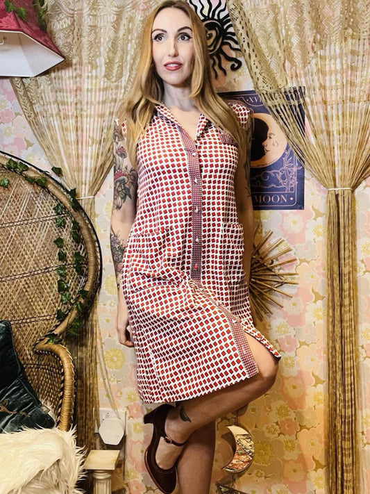Vintage 1960s Shirt Dress Retro Print Button Down Dress With Pockets Red Size 10