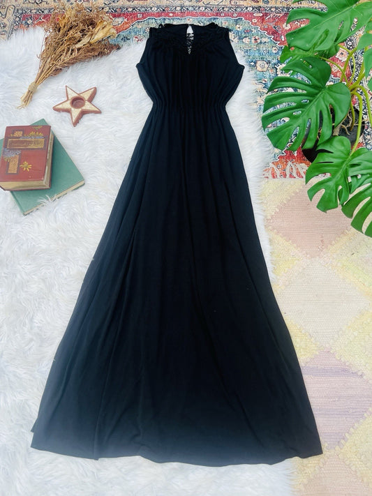 Vintage 1970s Maxi Dress Long Floaty Whimsigoth Dress With Lace Detail Black 10