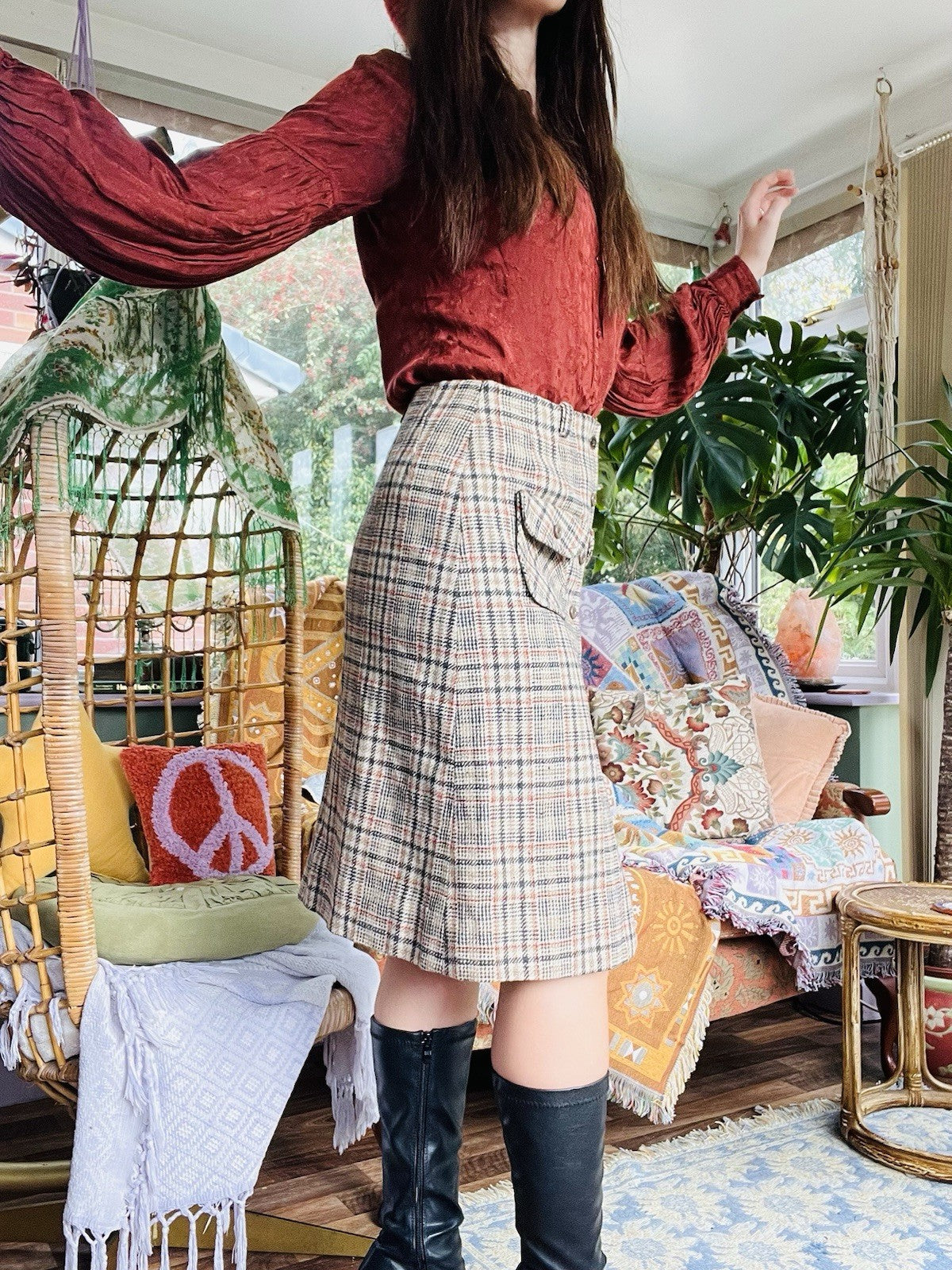 Vintage 1970s Tartan Skirt, Wool Plaid High Waist Button Skirt With Pockets 8
