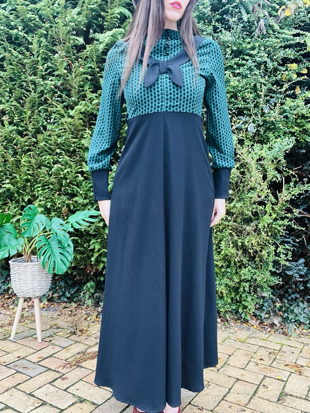 Vintage 70s Long Dress Size 8 High Neck Long Sleeves Retro Polkadot Black Green