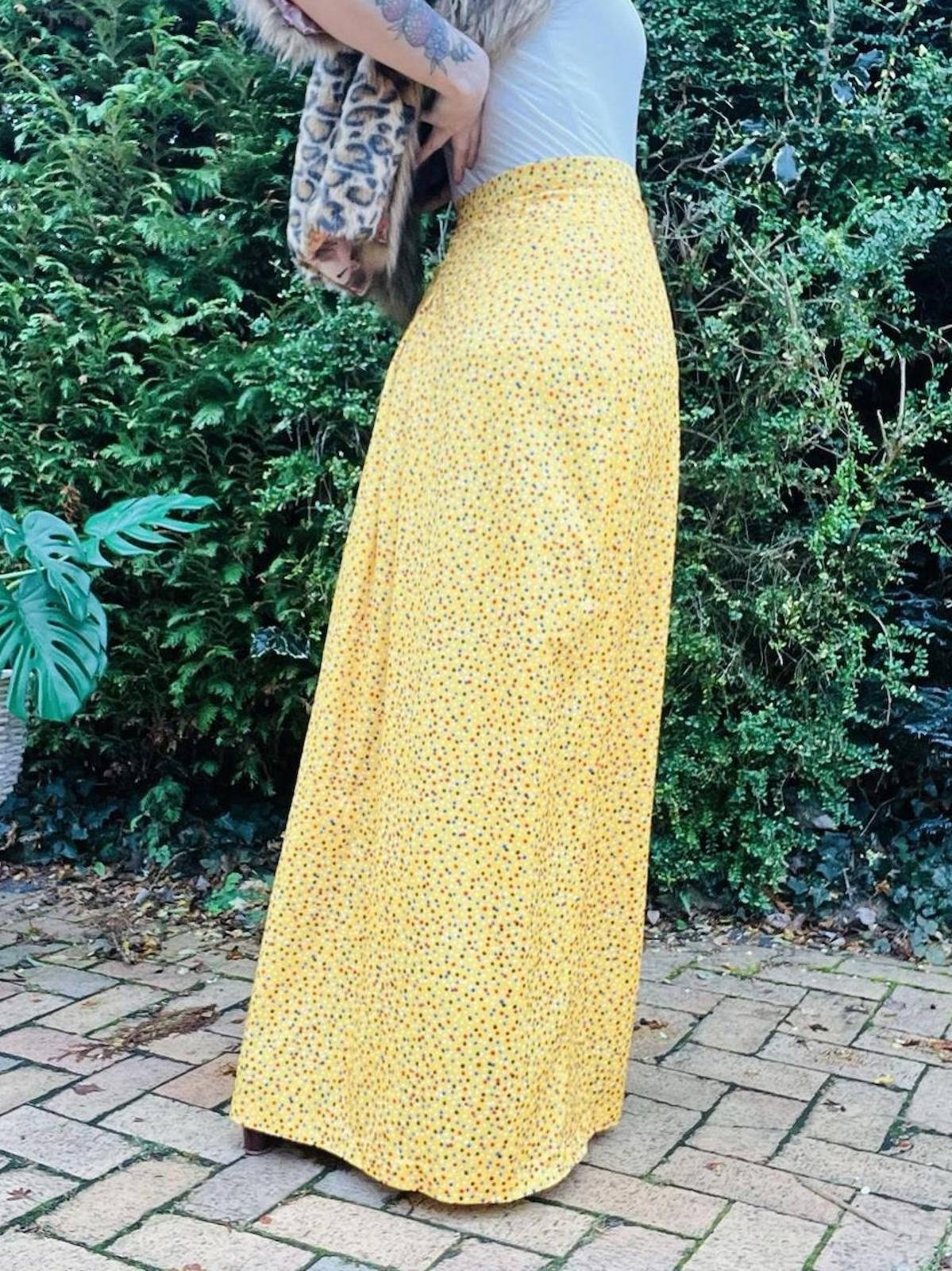 Vintage 1960s Maxi Skirt Size 10 Yellow Long Polkadot Retro 60s Skirt High Waist