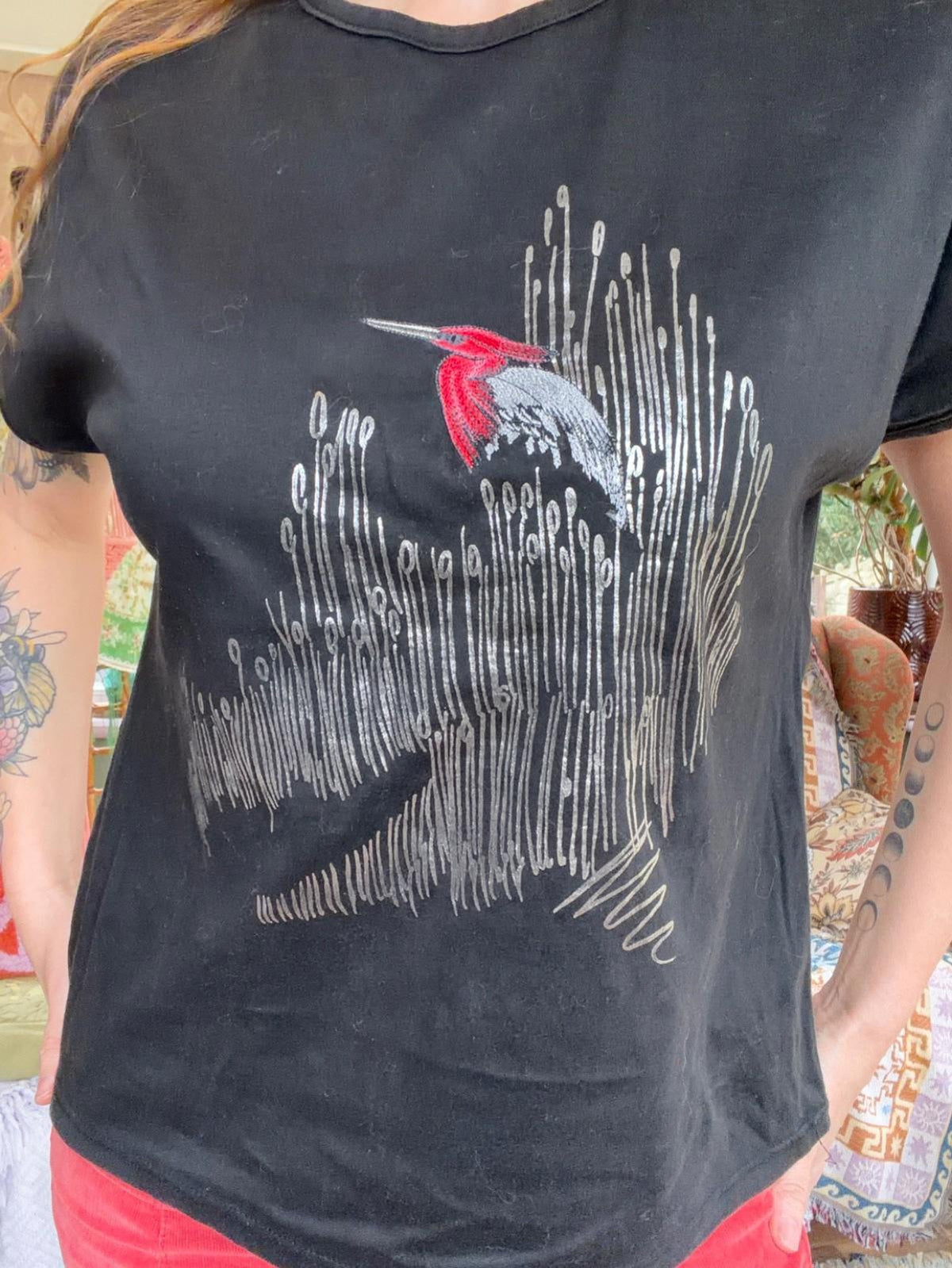 Vintage Y2K T-shirt Silver Metallic Bird design Tshirt retro t shirt Black 14