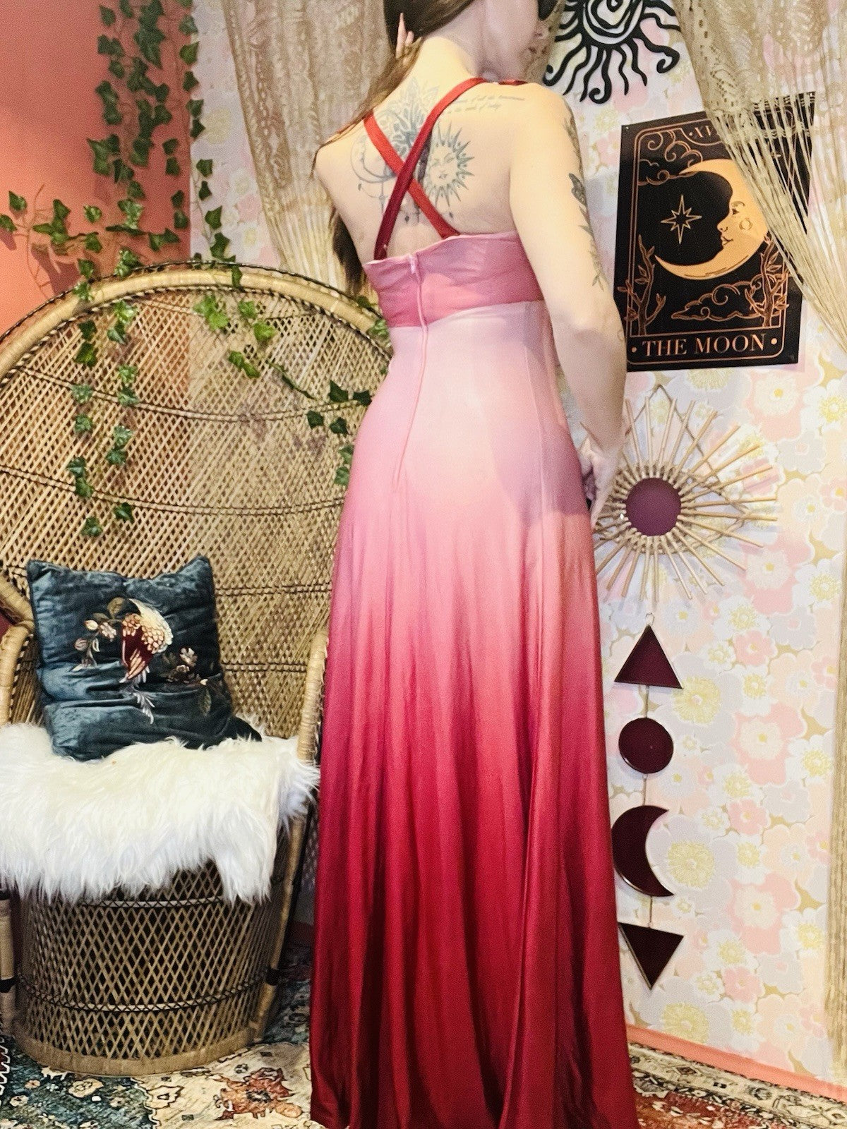 Vintage 70s Cocktail Dress Size 8 Retro Frilly Slinky Evening Gown Ombre Pink