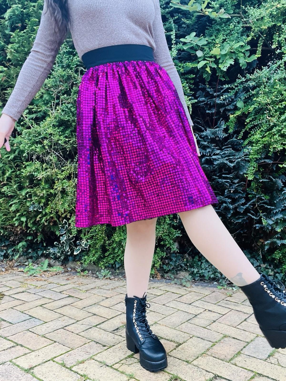 Vintage 1980s Party Skirt Sparkly Sequin With Tulle Lining And Cinched Waist 8