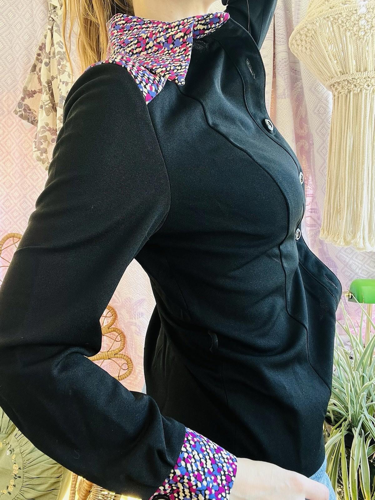 Vintage Blouse Bold Retro Print Collared Shirt Casual Or Formal Office Workwear