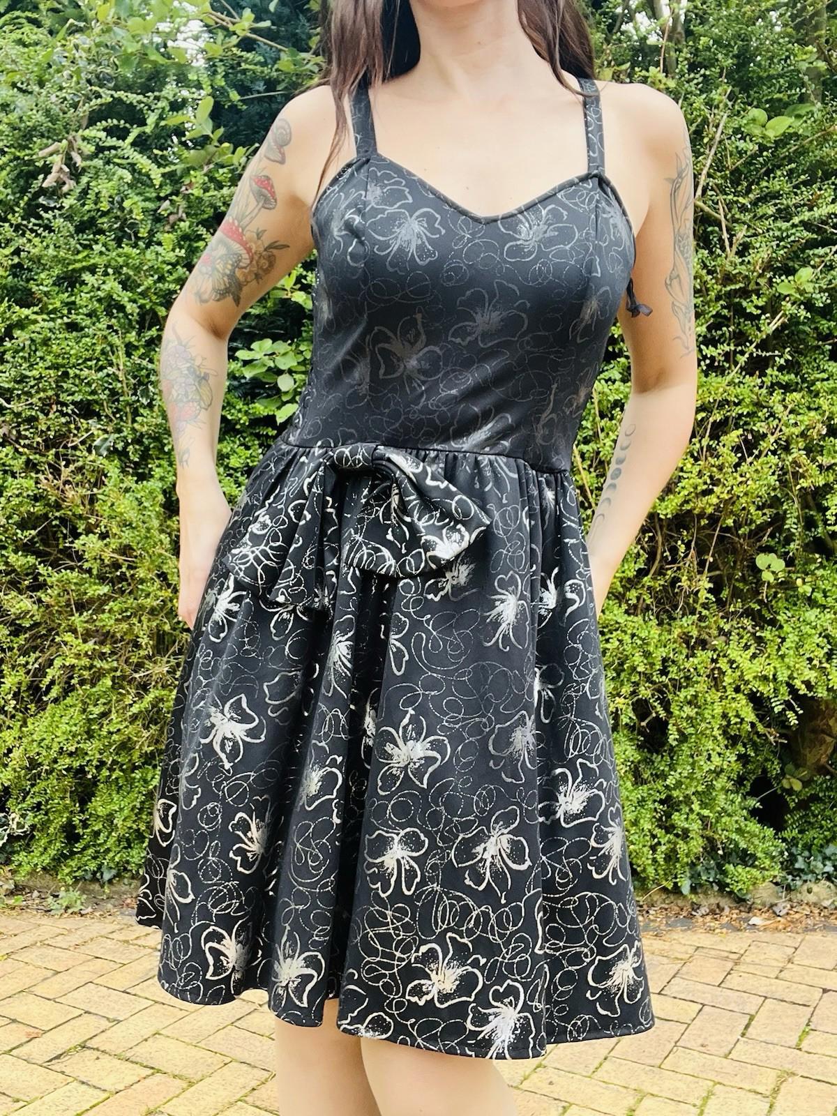 Vintage 1980s Part Dress By C&A Black With Retro Silver Floral Pattern Size 10