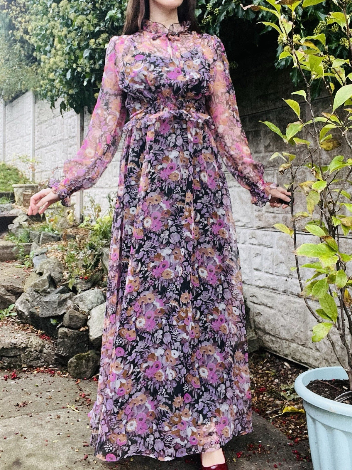 Vintage 1970s Maxi Dress Size 8 By Vera Mont Long Sleeve Floral Frilly High Neck