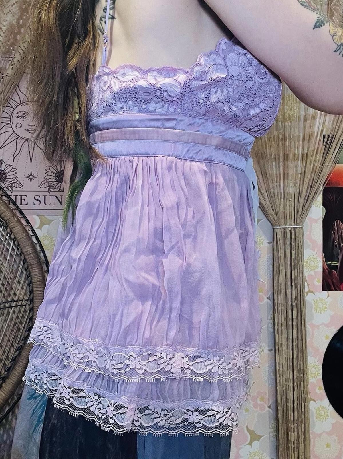 Vintage Y2K Cami Top Oasis 100% Silk Coquette Frilly Lace Summer Festival 10 12